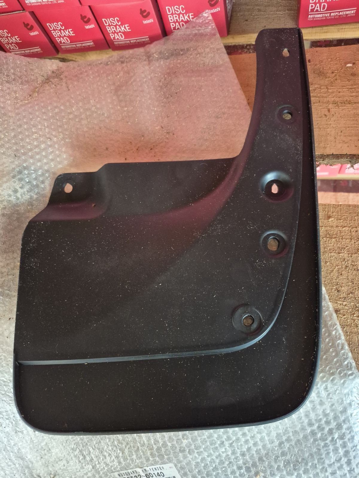 Брызговик TOYOTA 76622-60140 на Toyota Land Cruiser Prado TRJ150W Фото 3