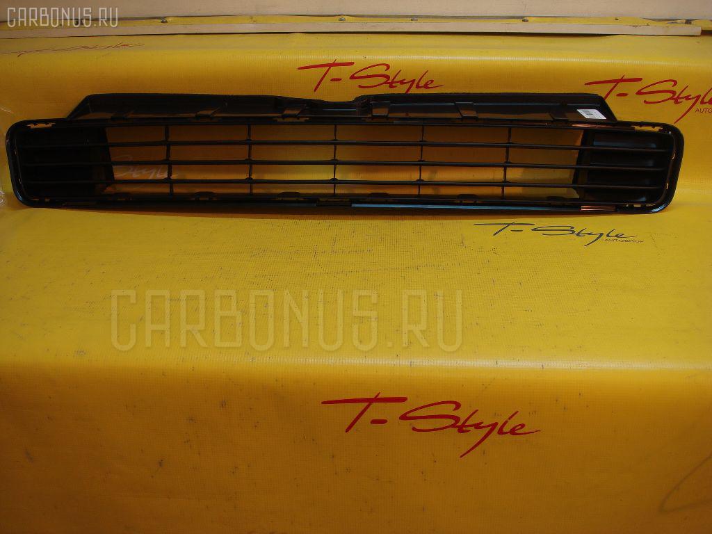 Решетка бамперная TOYOTA 53112-47040 на Toyota Prius ZVW30 Фото 2