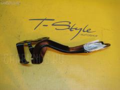 Крепление капота на Toyota Belta SCP92 TOYOTA 53410-52240, Правое расположение