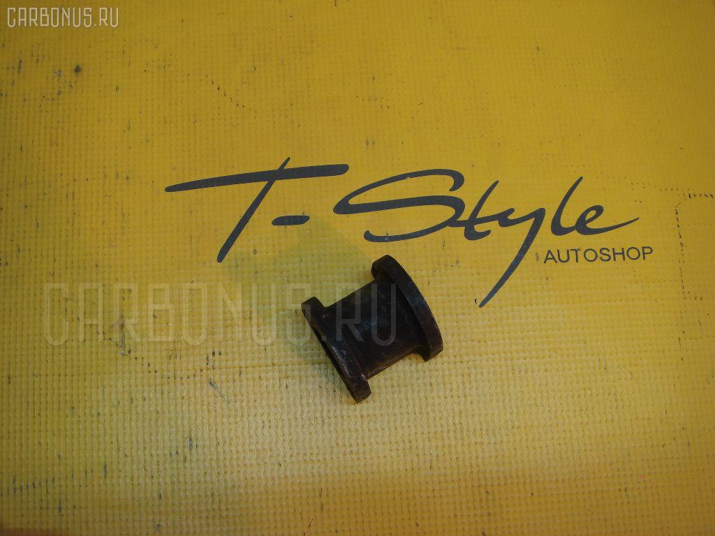 Втулка стабилизатора HONDA 51306-S04-N01, O2141F на Honda Cr-V RD1 Фото 2