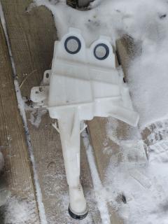 Бачок омывателя TOYOTA 85315-20680 на Toyota Premio ZRT261 Фото 3