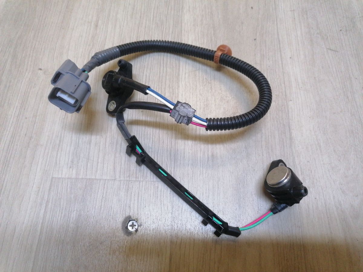 Датчик положения коленвала HONDA 37840-P0A-A01 на Honda Odyssey RA4 F23A Фото 15