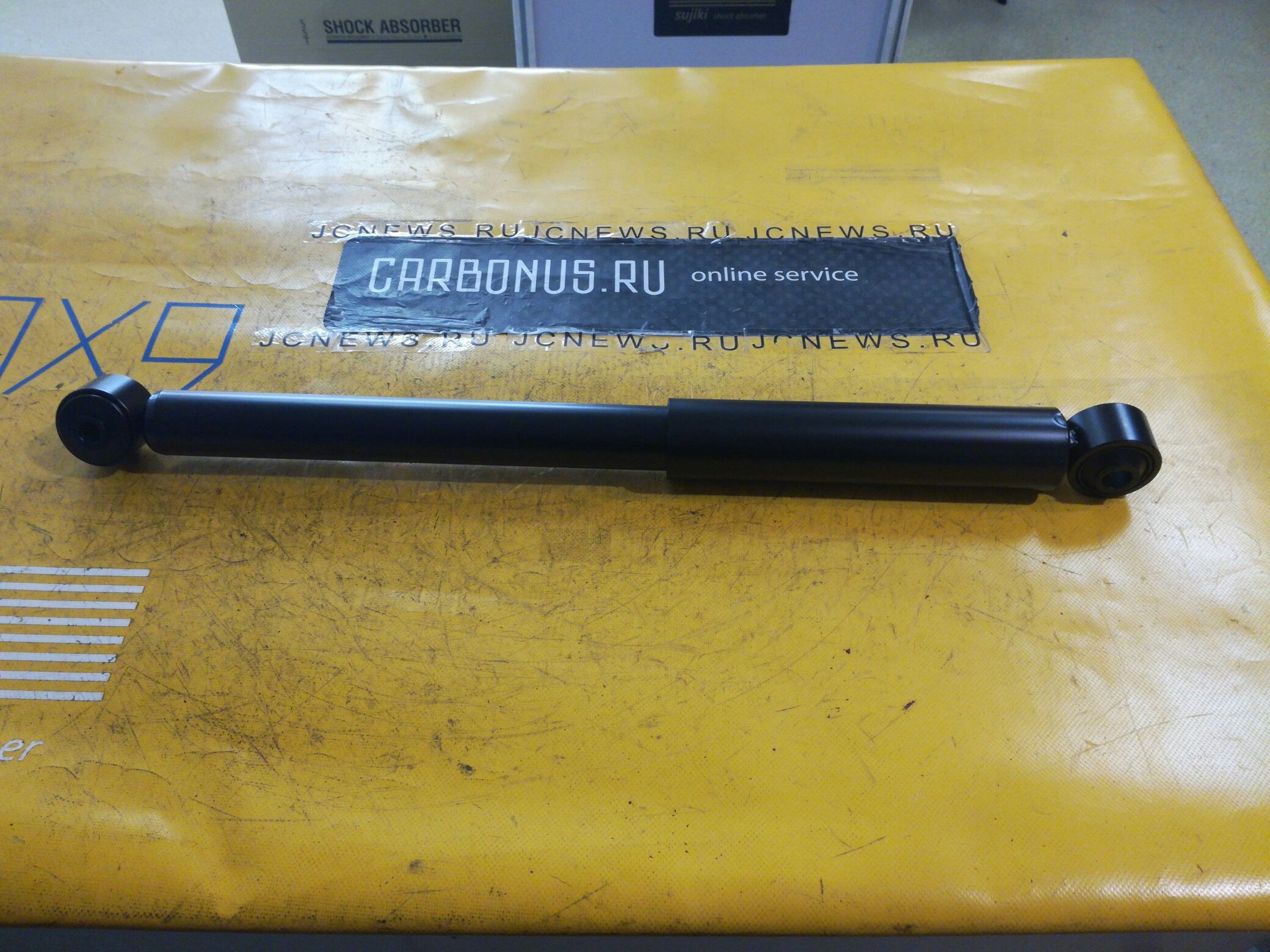 Амортизатор SST ST-003R-R50, 060199B, 060199GB, 12063339, 12130036, 170095, 219605, 23070678, 2806114, 320263, 343388, 36A790, 443294, 553229, 554129, 56200 0W001, 56200 0W025, 56200 1W200, 56200 1W220, 56200 1W225, 56200 1W226, 562000W001, 562000W025, 562001W200, 562001W220, 562001W225, 562001W226, 56210 0W001, 56210 1W200, 56210 1W220, 5741340, 5741341, 7414923GC, 811120, A1354G, A31160, A443294, AM5487, ASA02180, BS22038, CAB13002, CR-003-6123, CR-003R-R50, CR8878, DG02651, DG10211, DH1629, DH2453, E20088, E62000W025, G12410LR, GM5513, GOJ4205, GOM4205, HAB154, JGT9238T, KG54318, MA10083, MEM84205, MJ10083, MM10083, N5315, N5521036, NABR50R, NI562000W025, NI562002W525, NSF2038, NSF2038Z, O12162LR, P5409, PSE10346, Q0051656, RU4205, SA1039, SJ-003-6123, SJ-003R-R50, SO2359, SST0103, ST-003-6123, ST562000W001, TAB5002, TEF1727, V11041, V6150 на Nissan Terrano LR50 Фото 1