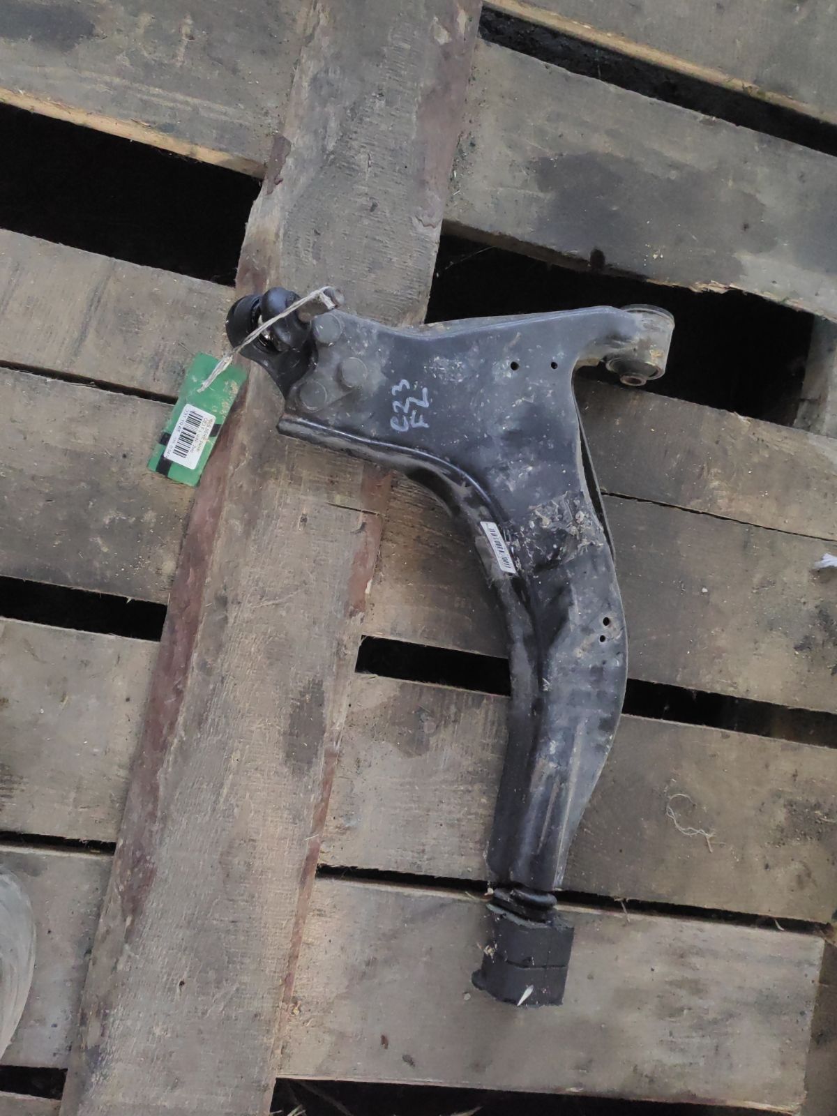 Рычаг 545010C000 на Nissan Vanette Serena KVC23 Фото 2