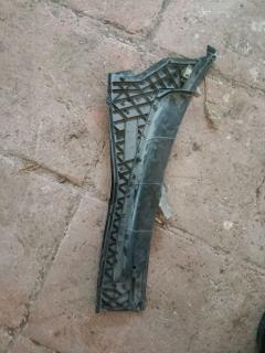 Решетка под лобовое стекло 1136385 на Ford Focus WF0FYD Фото 4