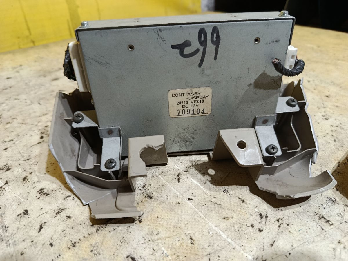 Дисплей информационный 28520-VE010 на Nissan Elgrand AVWE50 Фото 8