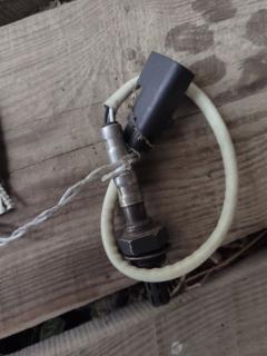 Лямбда-зонд 1001702, 1013764, 1890, 4101 0300 216-D2, 6847911, 7089574, 77168, 93BB-9F472-AA, 93GB9F472AA, 95FB9F472BA, 95FB9F472DB, 95FB9F472EA, 96BB-9F472-BA, 96FB9F472CA, 96FB9F472DA, 97923, A2C59513216Z, DOX1361, LC-743-1283, OZA216-D2, OZH045 на Ford Mondeo Ii WF0NSE SEA Фото 2