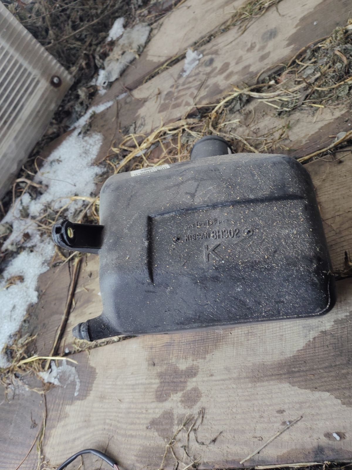 Влагоотделитель 165858H302, 165858H30A на Nissan X-Trail NT30 QR20DE Фото 5