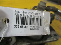 Суппорт на Nissan Leaf AZE0 EM57 Фото 2