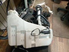 Бачок омывателя 61667269667 на Bmw 5-Series F07-SN22 Фото 3