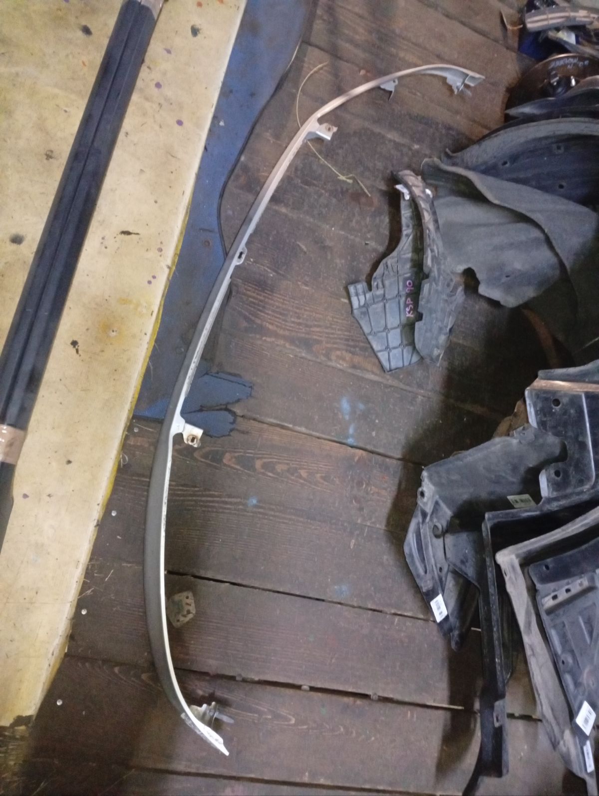 Планка под фару 53903-52900 на Toyota Probox NCP55V Фото 2