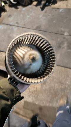 Мотор печки 87103-20050 на Toyota Celica ST202 Фото 4