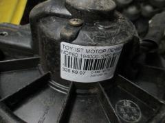 Мотор печки на Toyota Ist NCP60 Фото 3