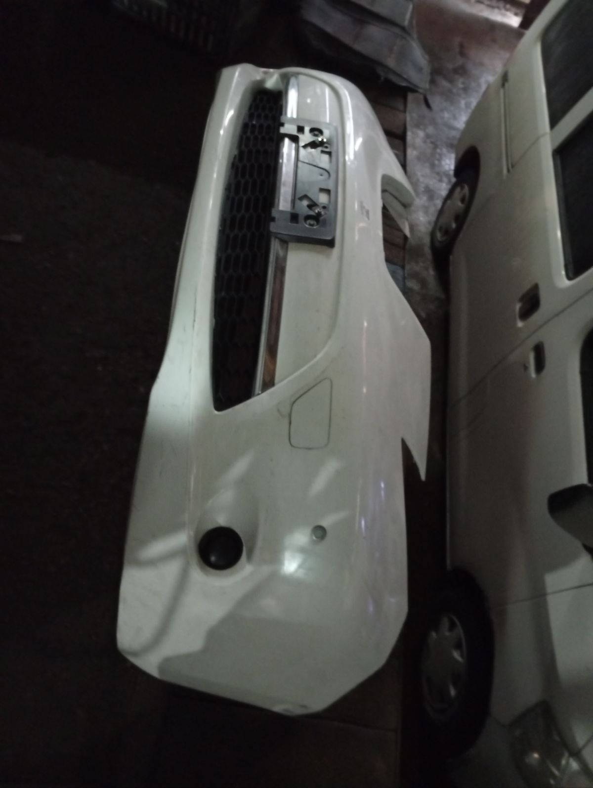 Бампер 62022-3NA0H на Nissan Leaf AZE0 Фото 5