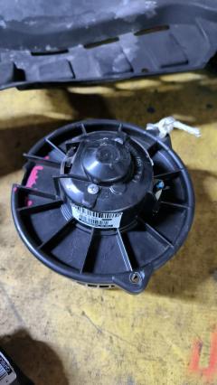 Мотор печки 79310-SAA-003 на Honda Fit GD1 Фото 4