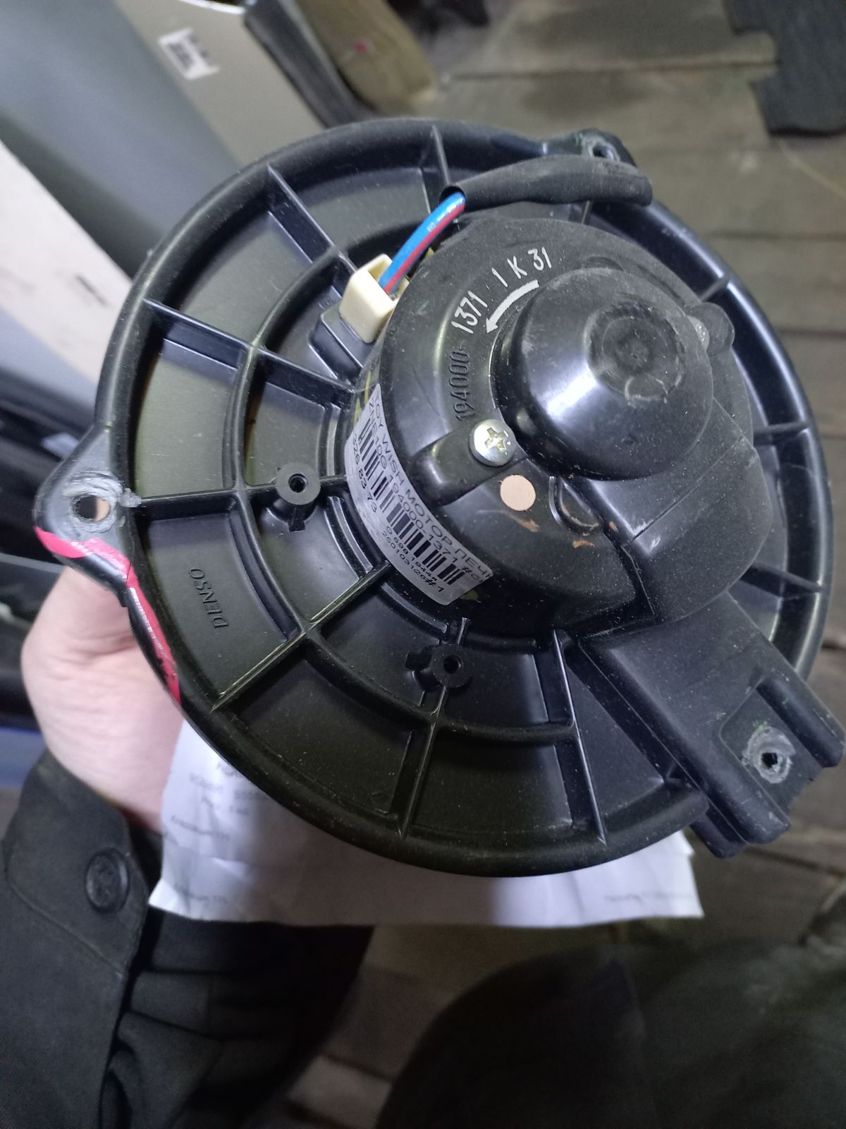 Мотор печки 87103-20120, 87103-20150 на Toyota Wish ZNE10G Фото 3