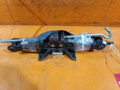 Домкрат на Subaru Exiga YA4 Фото 2