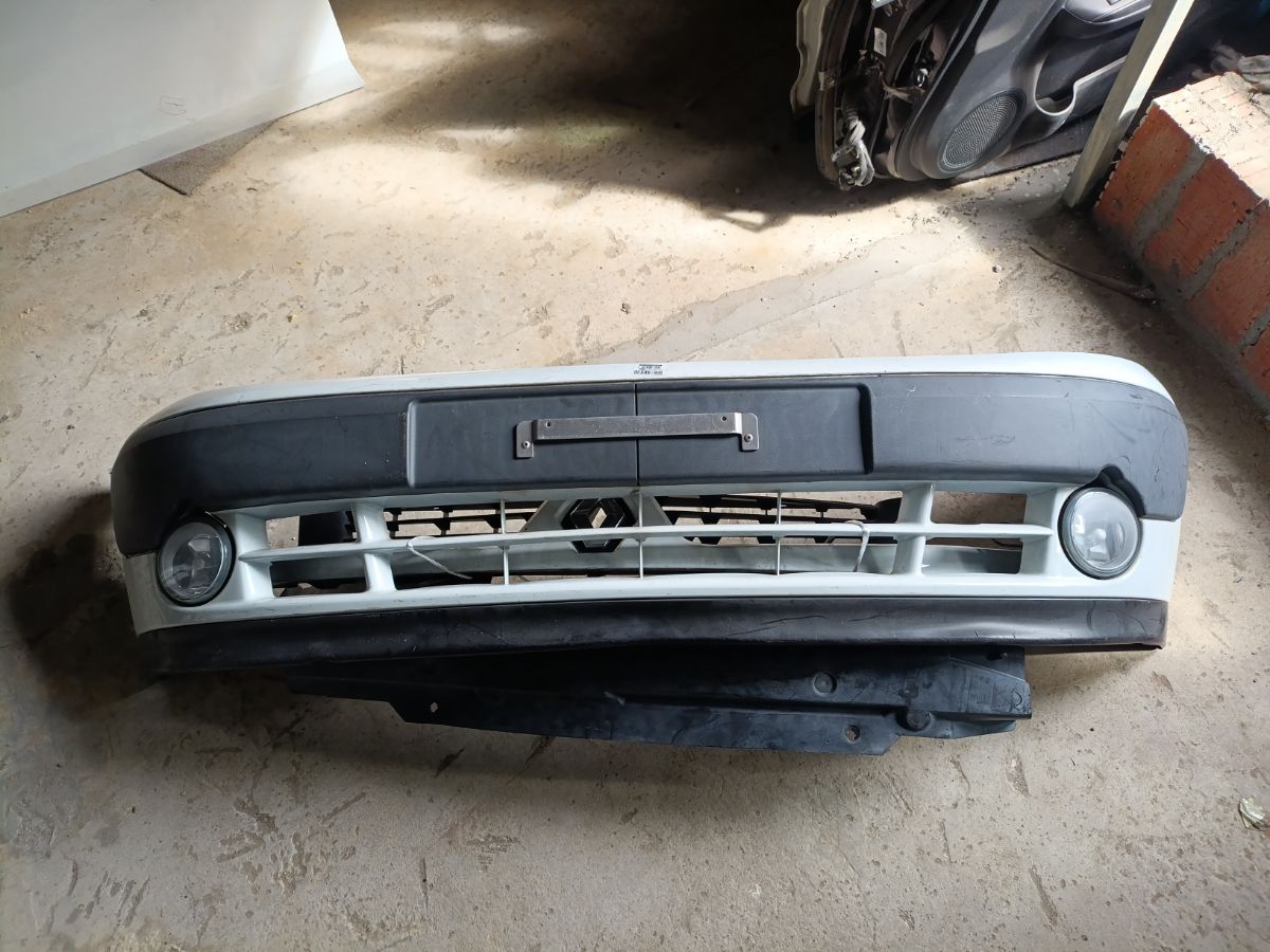 Бампер на Renault Kangoo KC0S Фото 9