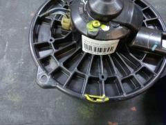 Мотор печки на Honda Stream RN1 Фото 7