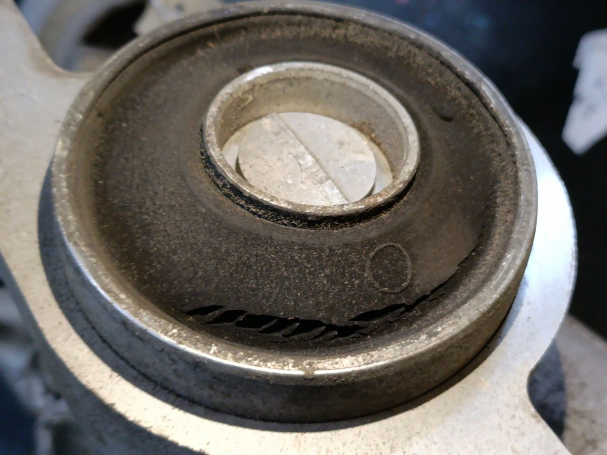 Рычаг на Nissan Fuga Y50 VQ25HR Фото 4