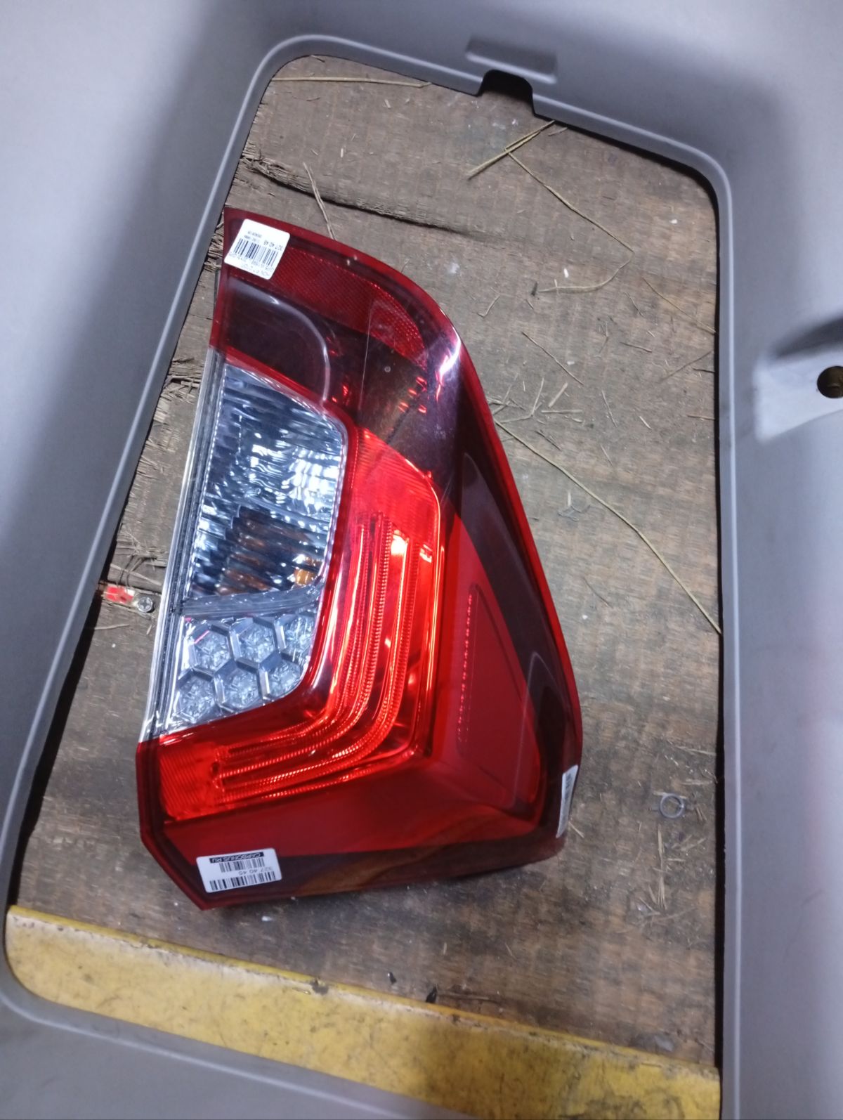 Стоп W1698 W1698 на Honda Fit Hybrid GP5 Фото 5