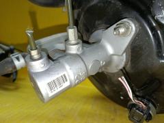 Главный тормозной цилиндр на Toyota Voxy ZRR70G 3ZR-FAE Фото 3