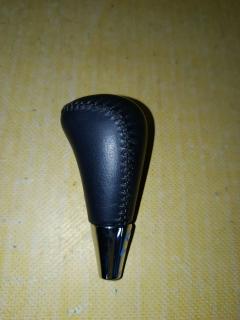 Ручка КПП на Toyota Vitz NCP91