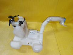 Бачок омывателя на Honda Insight ZE2