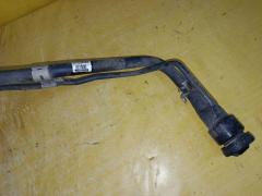 Заливная горловина топливного бака 77201-44191 на Toyota Isis ANM10G 1AZ-FSE Фото 2