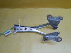 Крепление капота на Honda Fit GE6 Фото 3