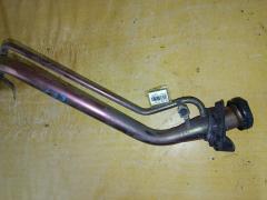 Заливная горловина топливного бака на Honda Stepwgn RF1 B20B Фото 2