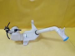 Бачок омывателя на Honda Freed GB3