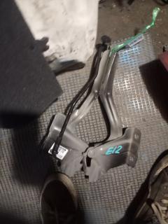 Крепление капота на Nissan Note E12 Фото 4