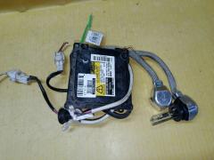 Блок розжига ксенона 85967-52030 на Toyota Noah AZR60G Фото 2
