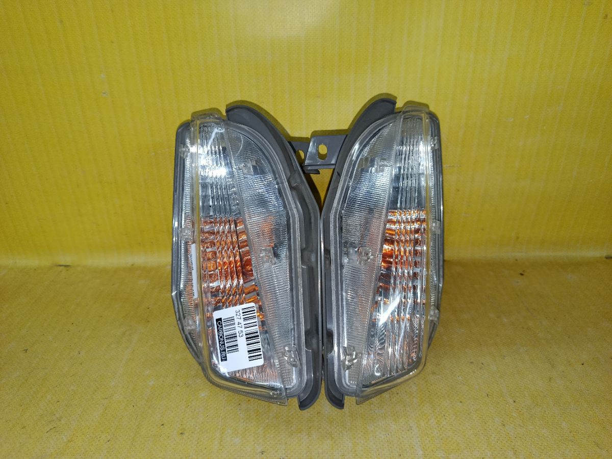 Поворотник бамперный 47-45 47-45 на Toyota Prius Alpha ZVW41W Фото 1