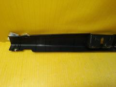 Обшивка багажника 58387-52020 на Toyota Vitz SCP10 Фото 9