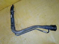 Заливная горловина топливного бака на Toyota Vitz SCP10 1SZ-FE 77201-52050