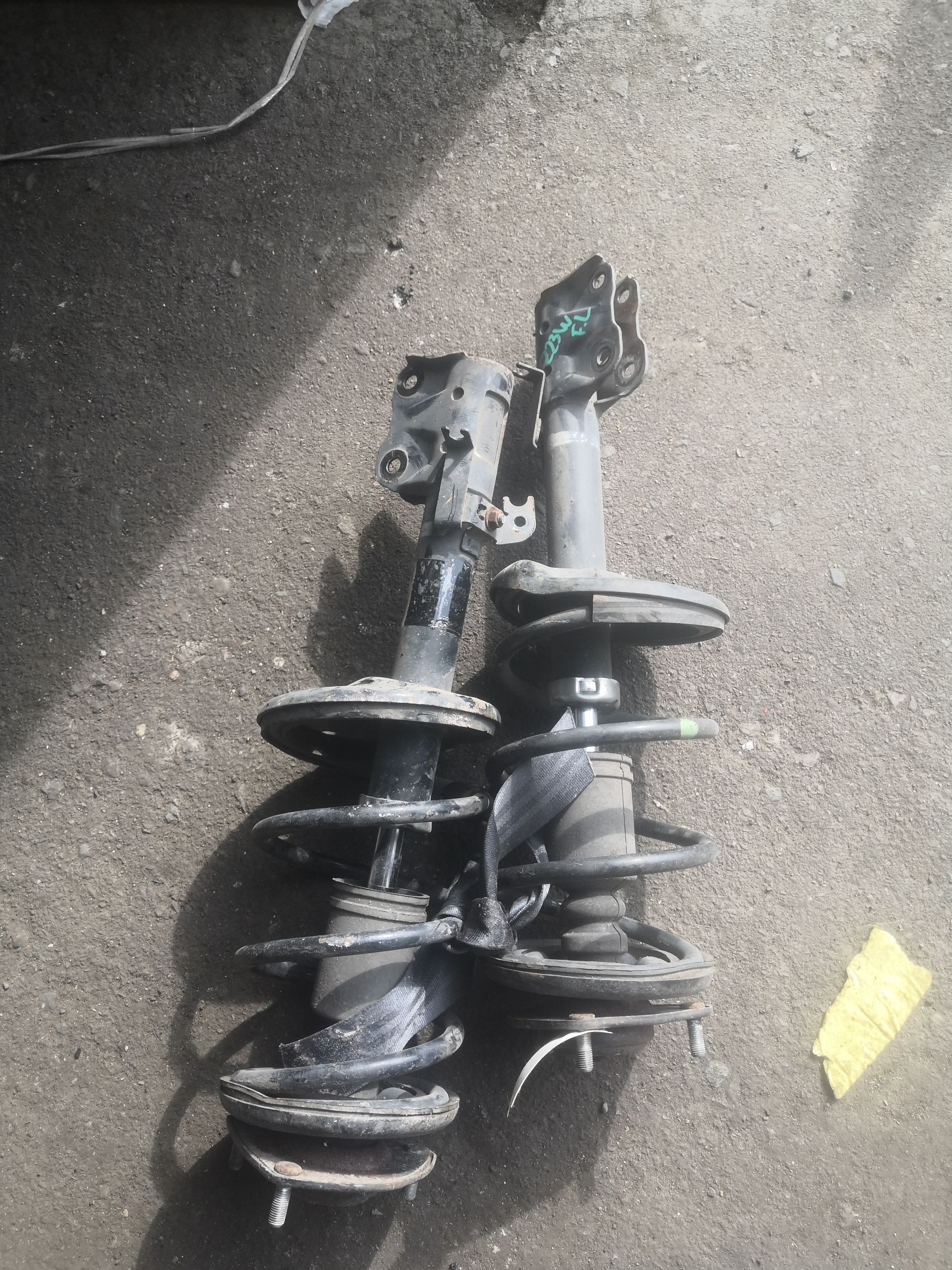 Стойка амортизатора 333476, 4060A198, MR594045, SST0165 на Mitsubishi Colt Z27A 4G15 Фото 5