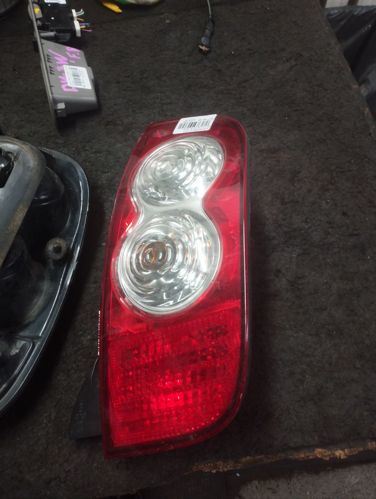 Стоп D019 D019 на Nissan March AK12 Фото 4