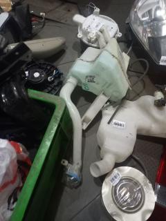 Бачок омывателя 28910 ED000, 28910 ED00A на Nissan Tiida C11 Фото 6