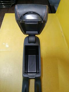 Подлокотник на Honda Fit Shuttle GP2 Фото 8