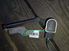 Датчик регулировки наклона фар 31300198AA на Volvo V50 MW Фото 3