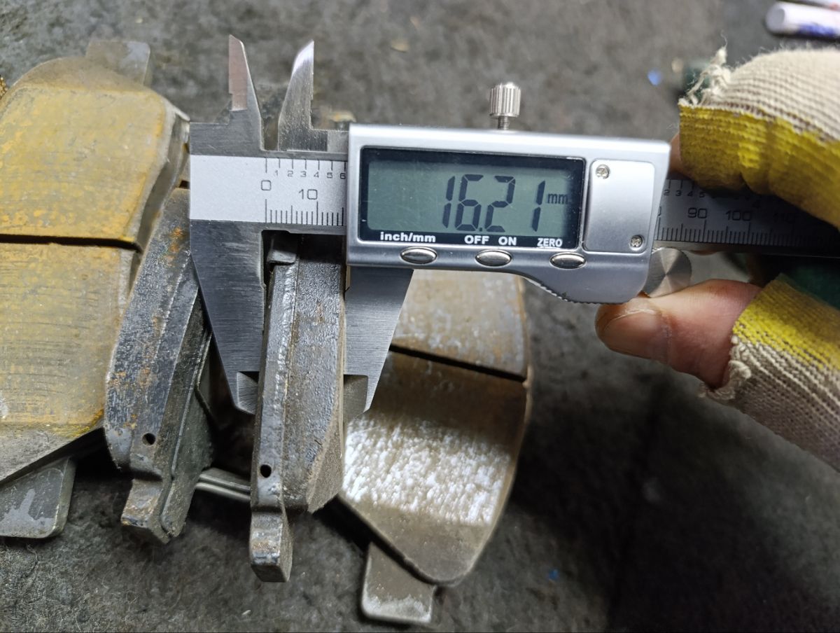 Тормозные колодки на Honda Fit Shuttle GP2 LDA Фото 3