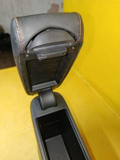Подлокотник на Honda Fit Shuttle GP2 Фото 10