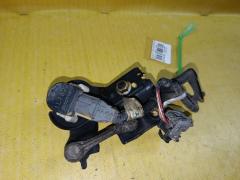 Датчик регулировки наклона фар на Honda Fit Shuttle GP2, Переднее расположение