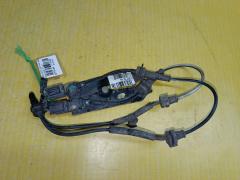 Датчик ABS на Honda Stepwgn RK5 R20A, Переднее расположение