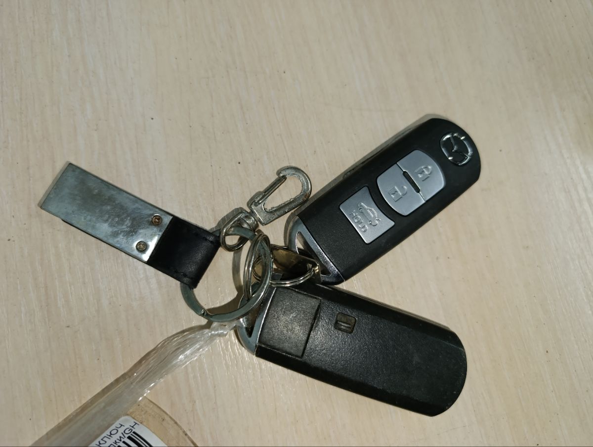 Чип-ключ на Mazda Atenza GHEFP Фото 3