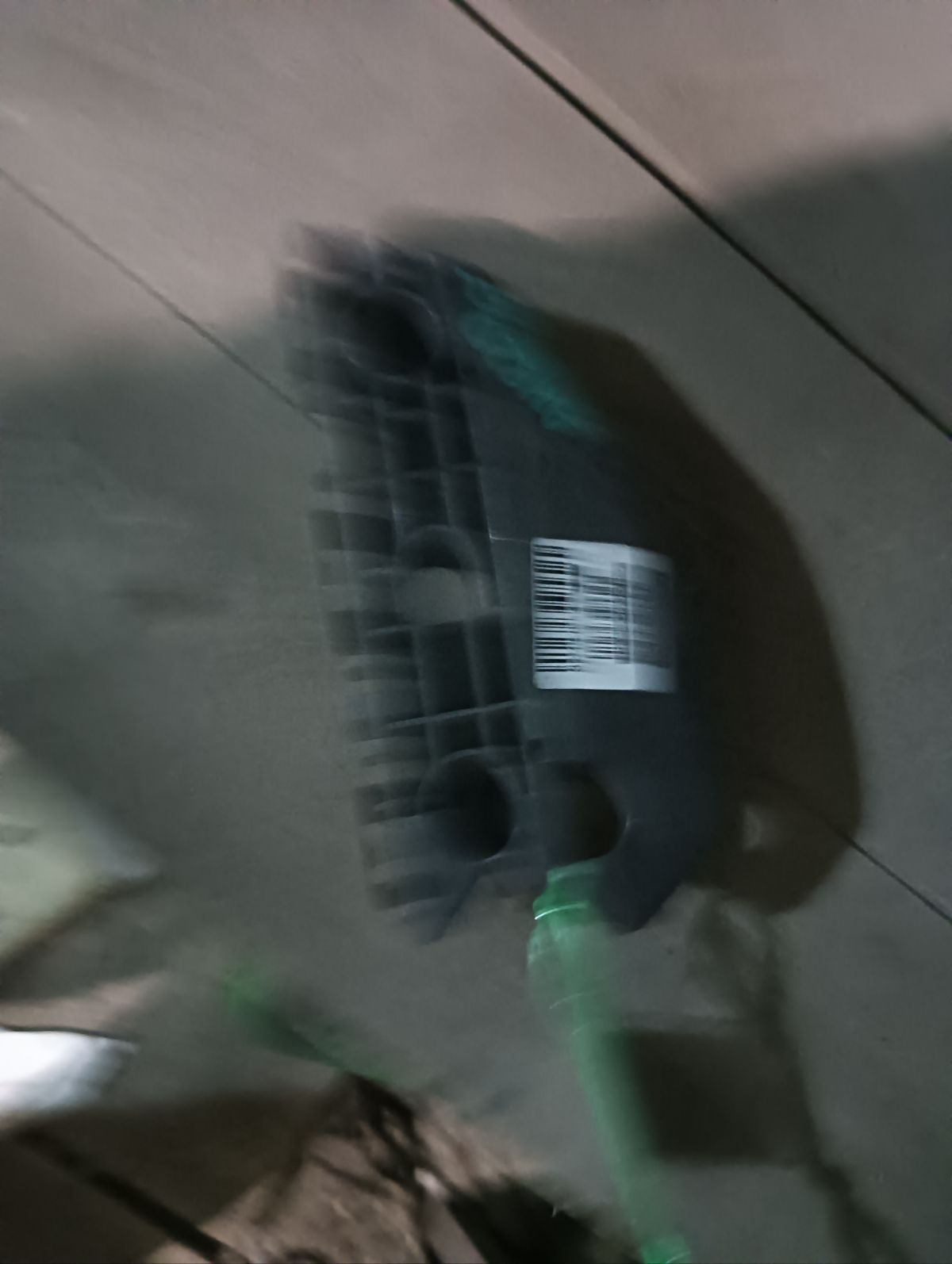 Крепление бампера 52116-28170 на Toyota Estima Hybrid AHR20W Фото 4