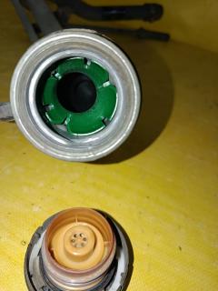 Заливная горловина топливного бака 77201-52050 на Toyota Vitz SCP10 1SZ-FE Фото 2