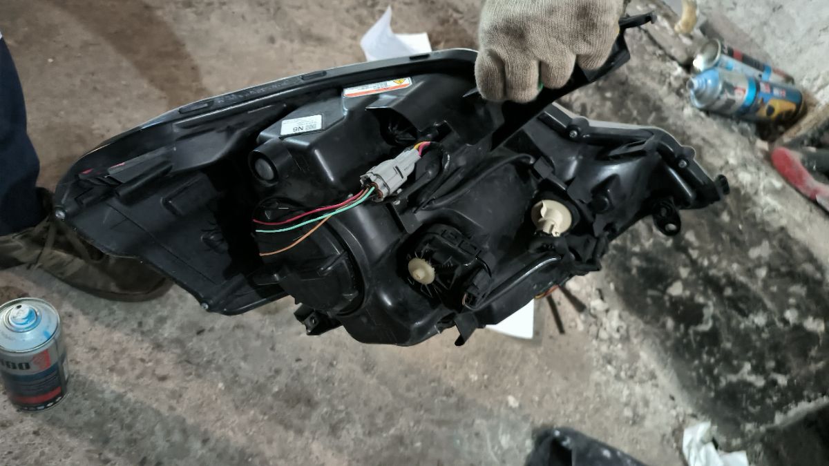 Фара 1872 1872,35300-81M60 на Suzuki Spacia MK32S Фото 9